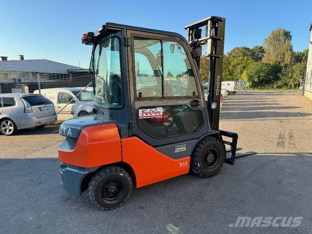 Toyota 02-8FDF25 Stivuitor diesel