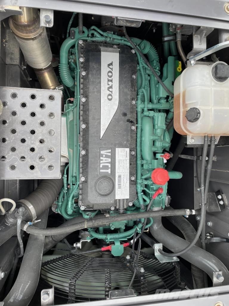 Volvo EC250E Excavatoare pe șenile

