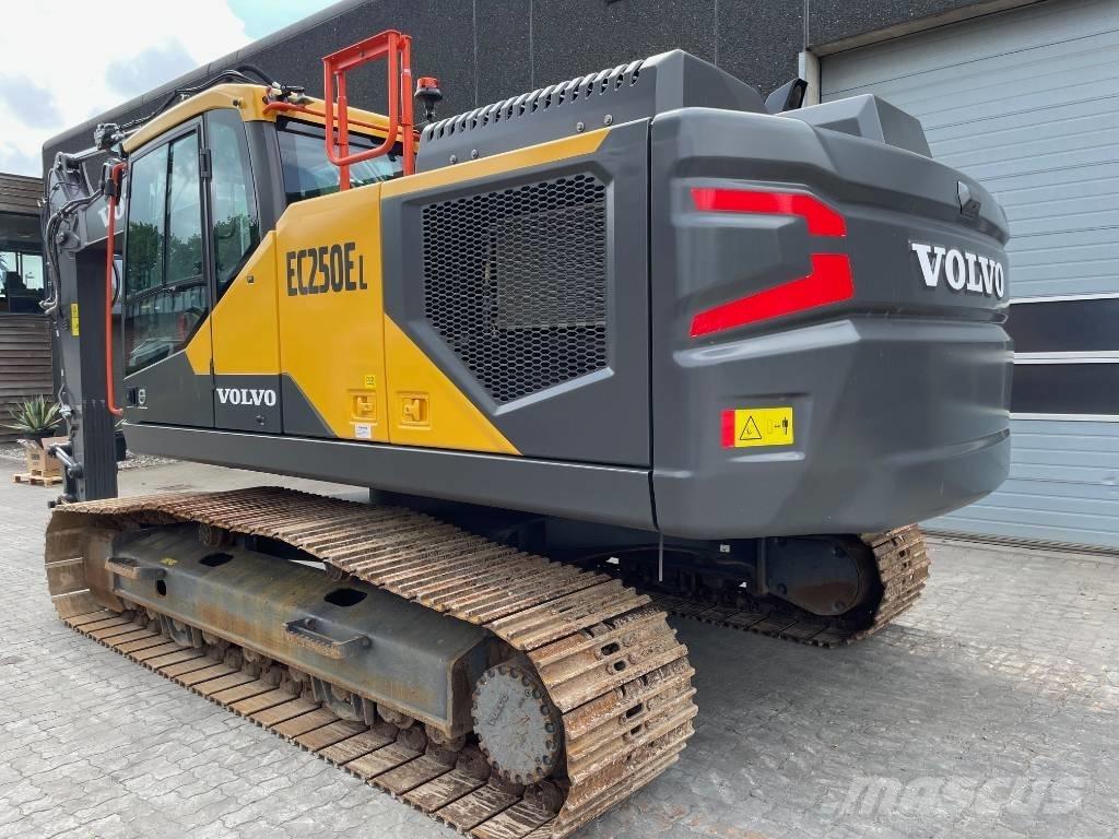 Volvo EC250E Excavatoare pe șenile
