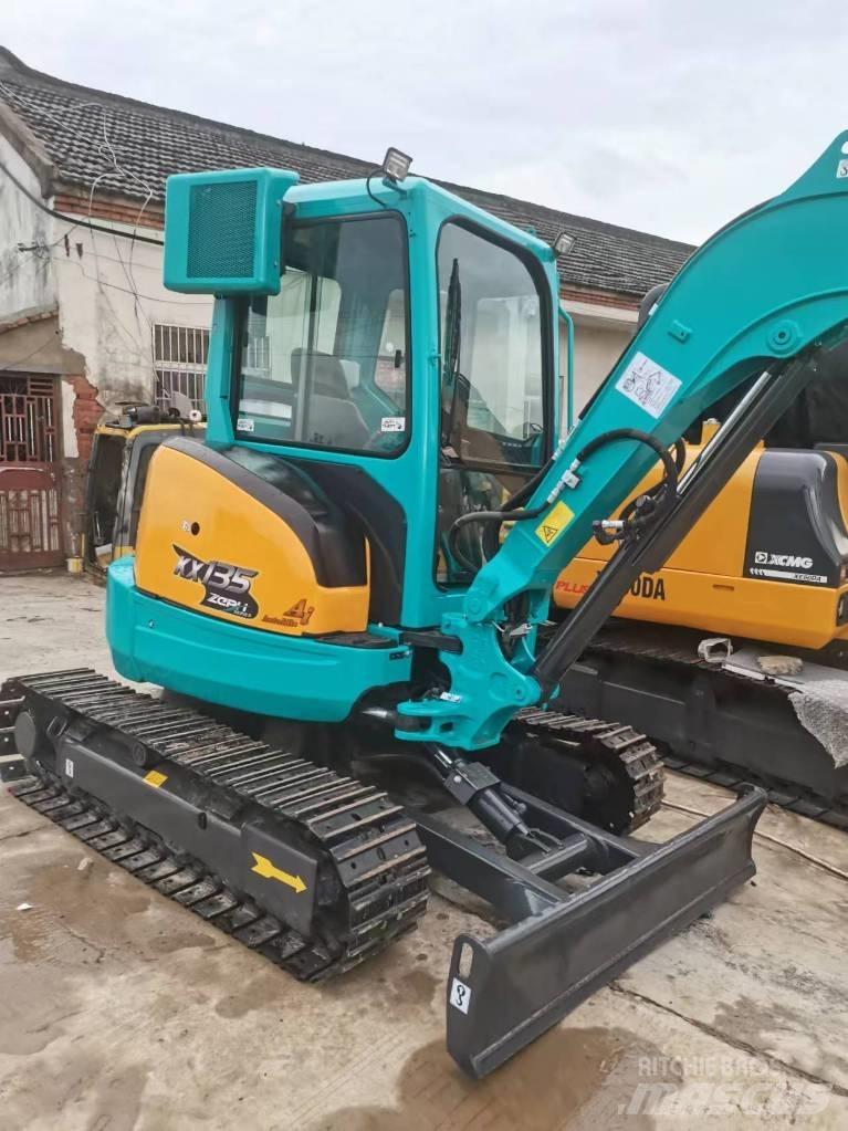 Kubota KX 135 Excavatoare pe șenile
