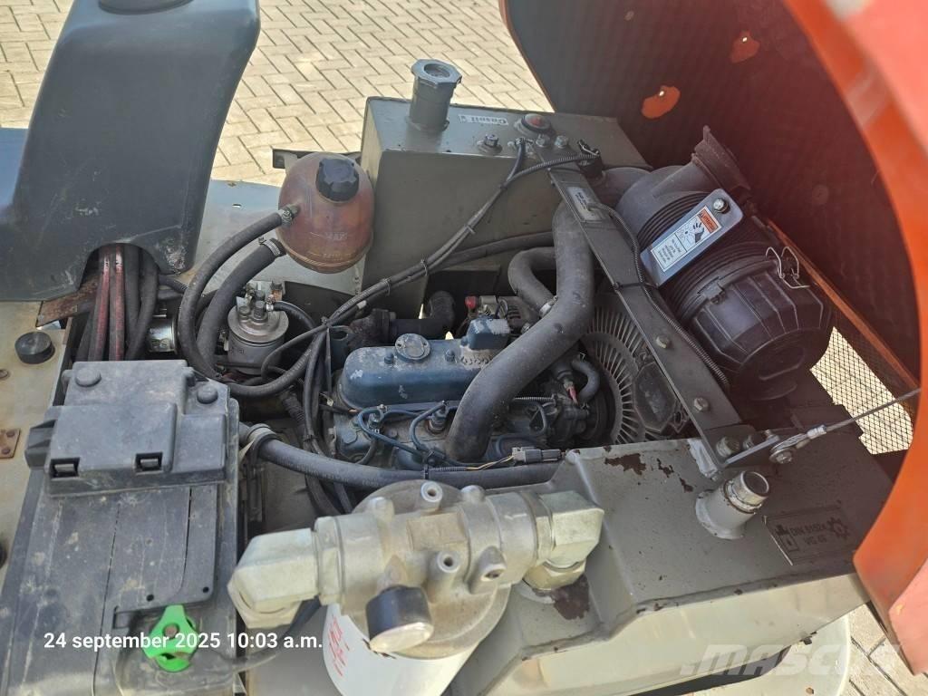 Ausa D 120 AH G Minitractor de teren