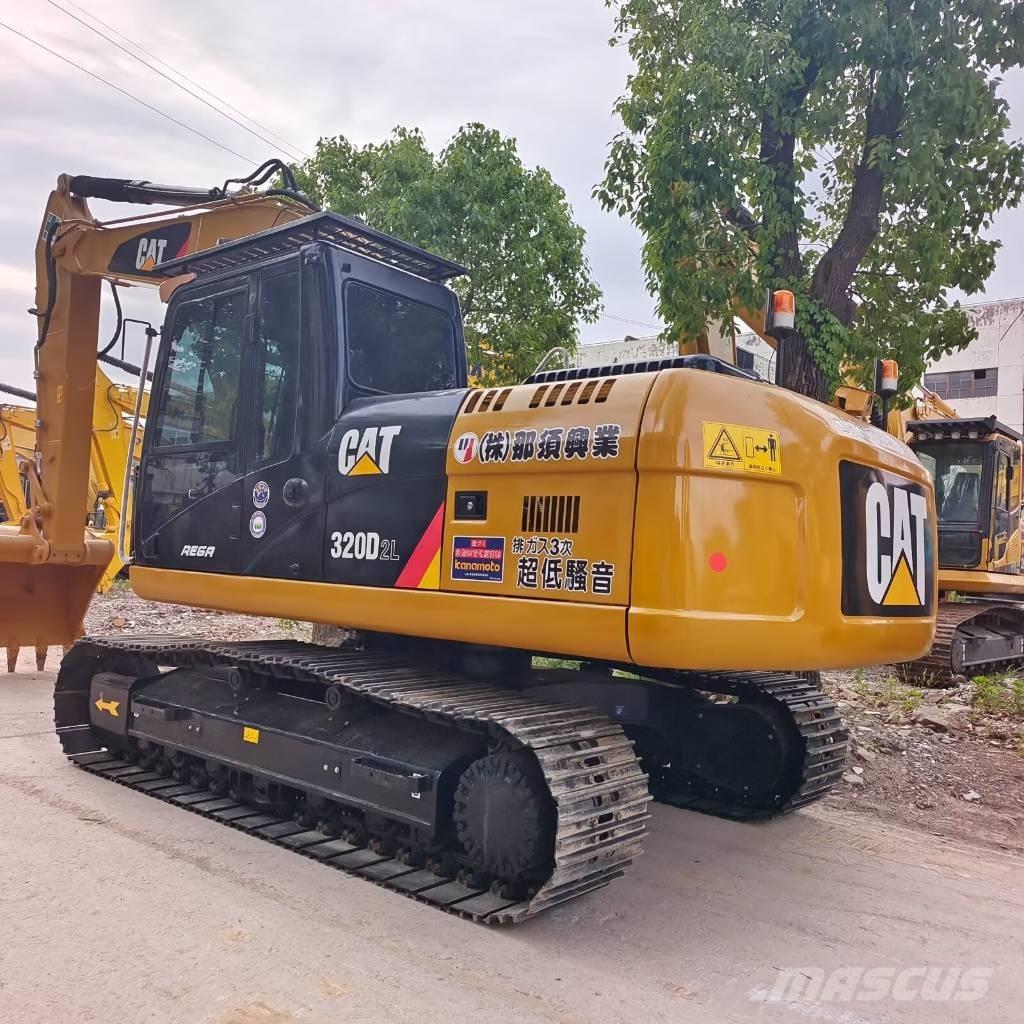 CAT 324D2L Excavatoare pe șenile
