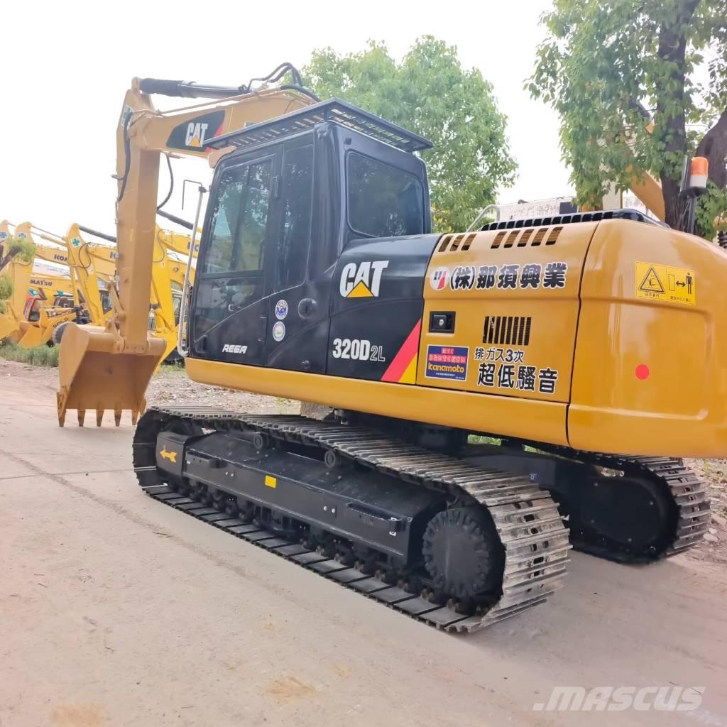 CAT 324D2L Excavatoare pe șenile
