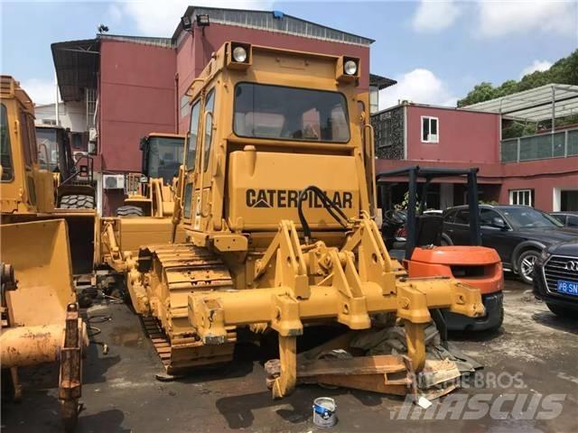 CAT D6D Buldozere pe senile