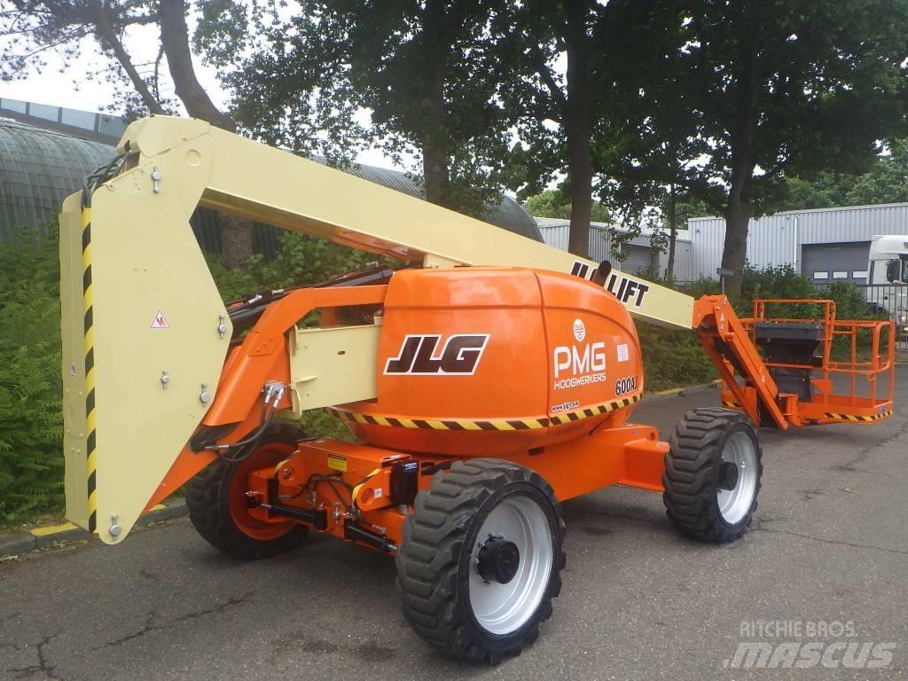 JLG 600AJ Nacele cu brat articulat