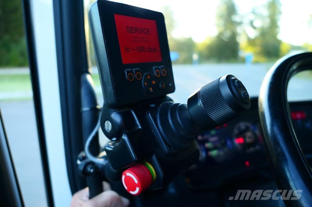 Scania R590B6x2nb Camion cu carlig de ridicare