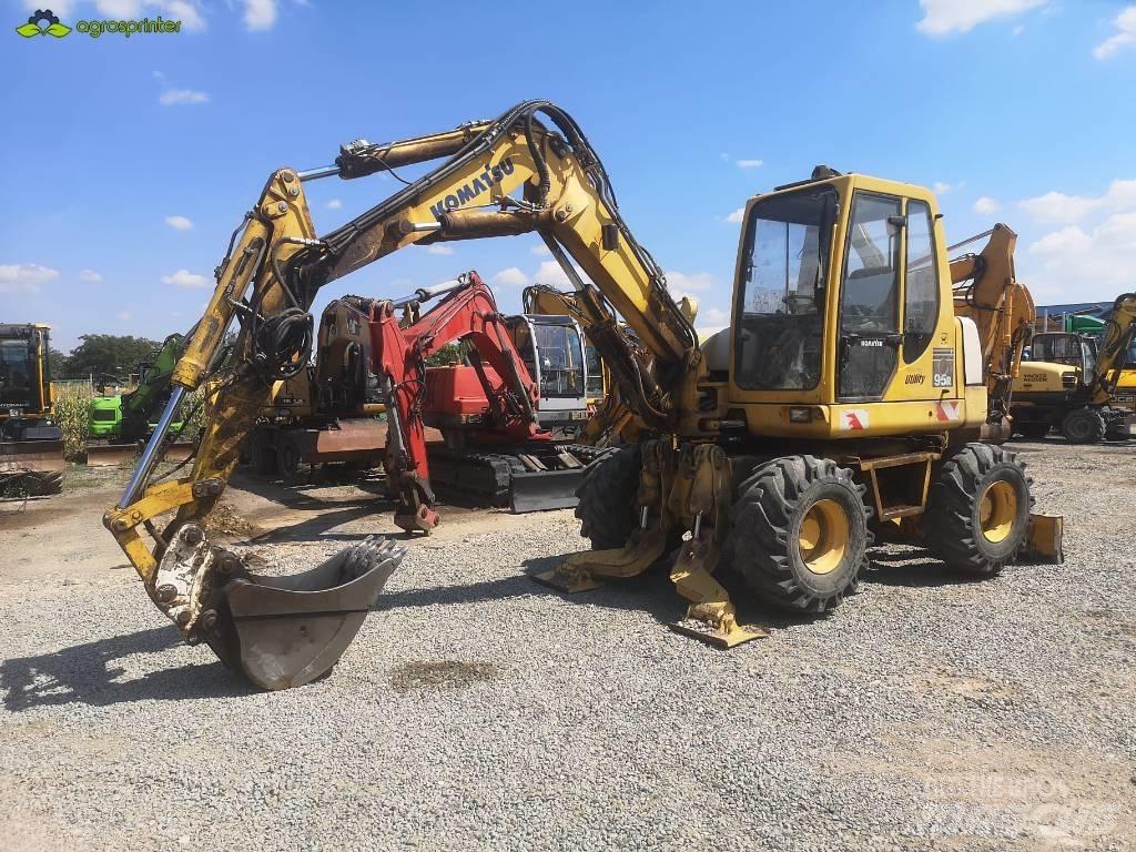 Komatsu PW 95 Excavatoare 7t - 12t