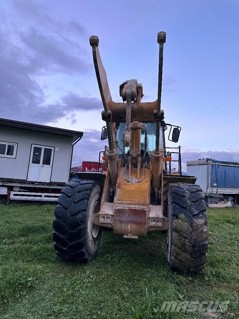 CAT 972 G II Incarcator pe pneuri