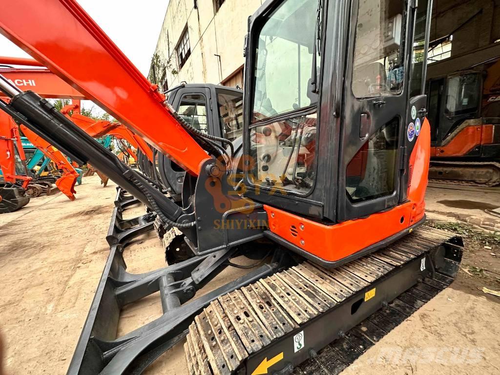 Hitachi ZX 68USR-5A Mini excavatoare < 7t