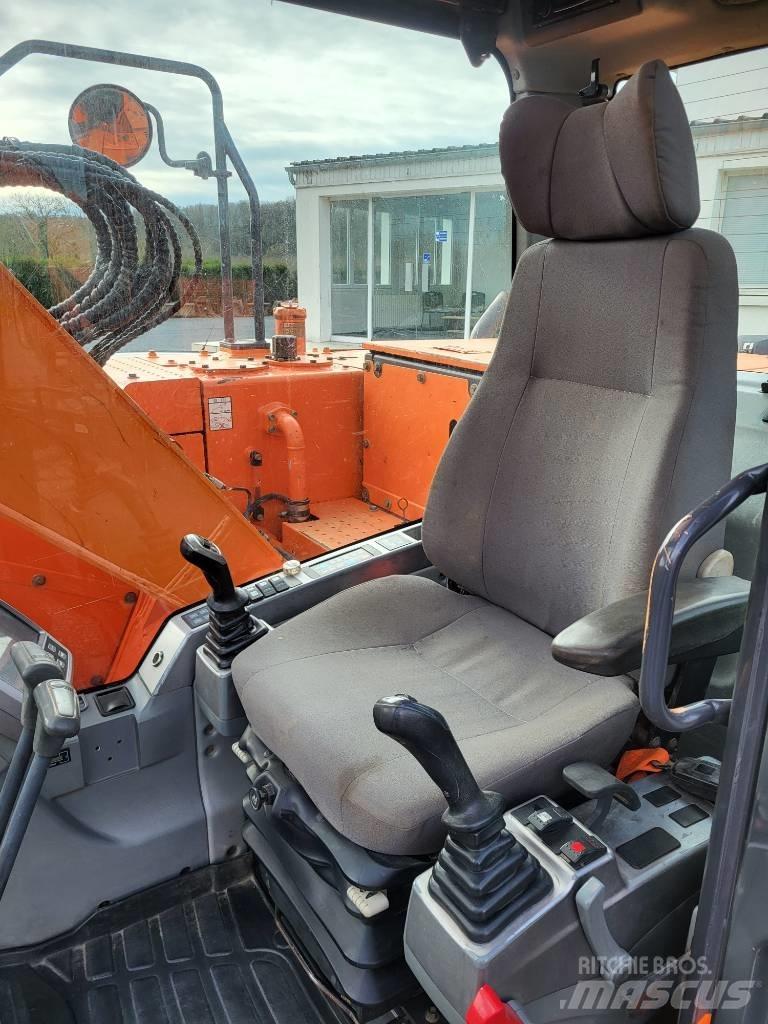 Doosan DX 140 LCR-3 Excavatoare pe șenile
