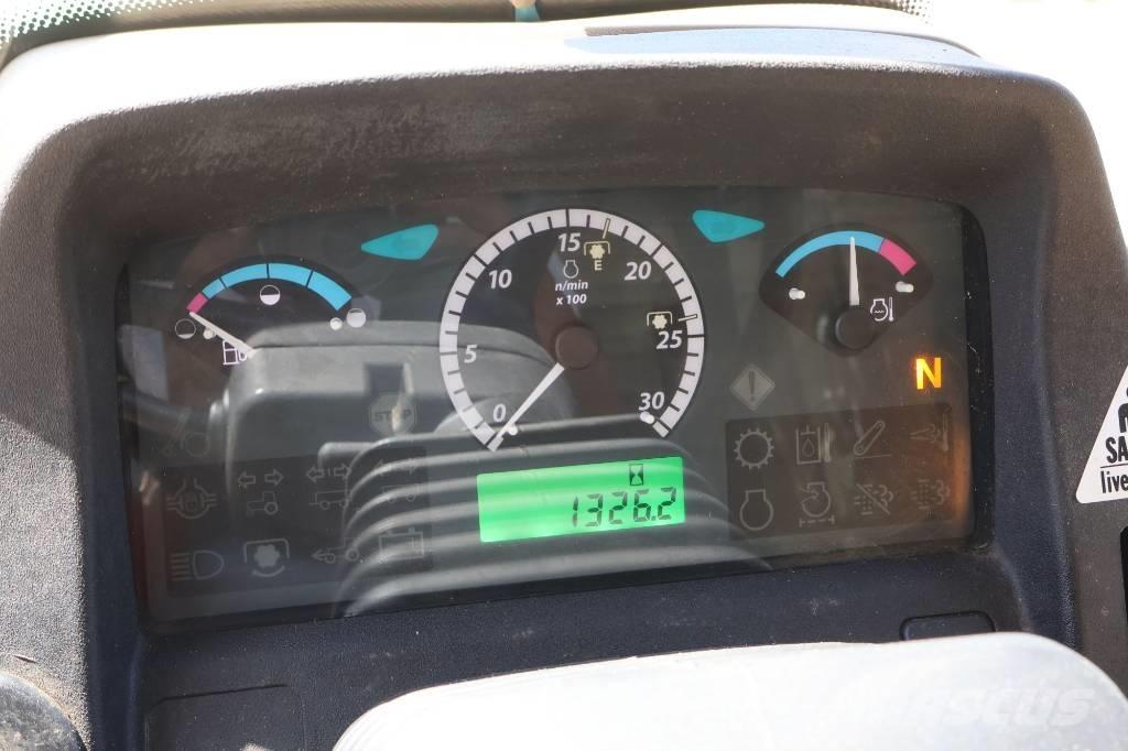 John Deere 5075 E Tractoare