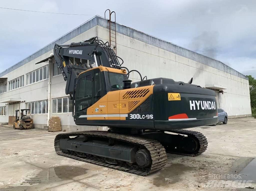 Hyundai R300LS-9S Excavatoare pe șenile
