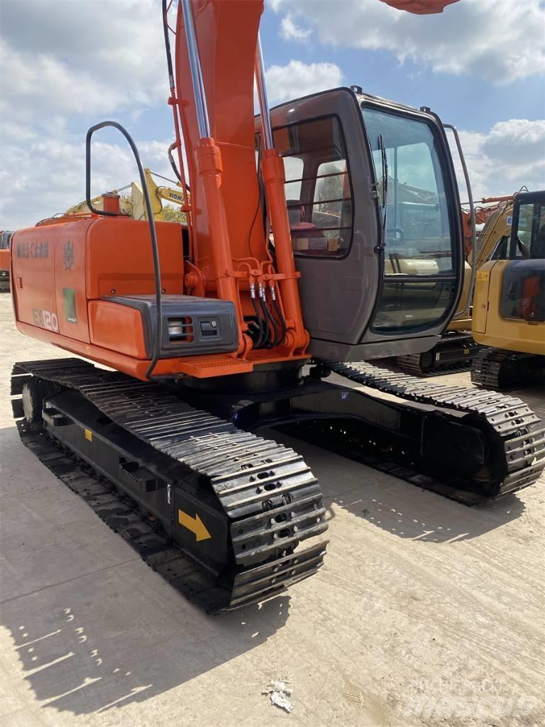 Hitachi EX120 Excavatoare pe șenile

