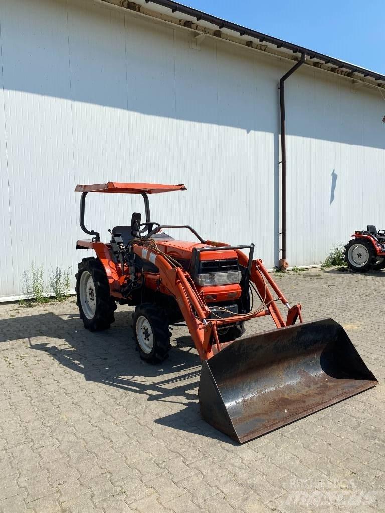 Kubota GL240+tur Tractoare compacte