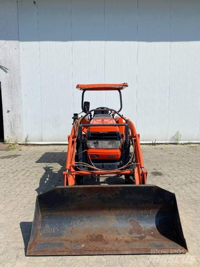 Kubota GL240+tur Tractoare compacte