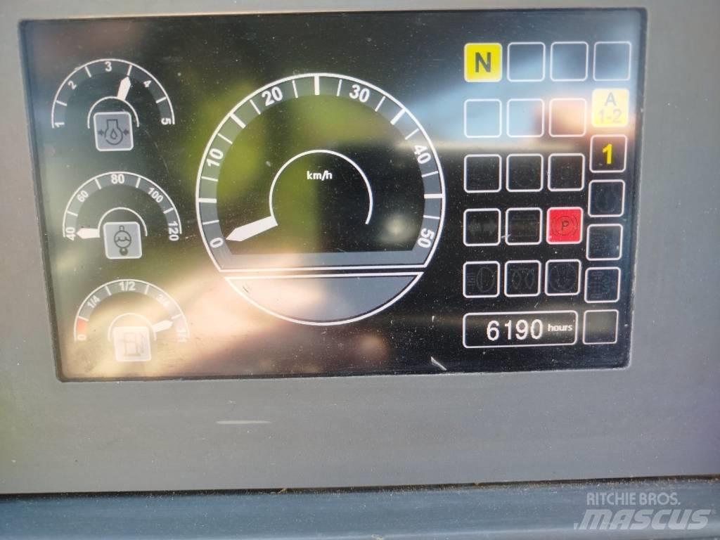 Liebherr L 514 Incarcator pe pneuri