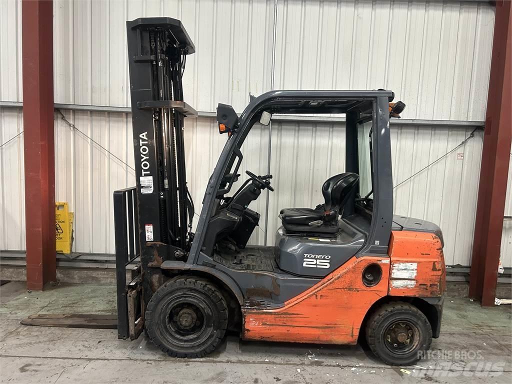Toyota 02-8FDF25 Stivuitor diesel