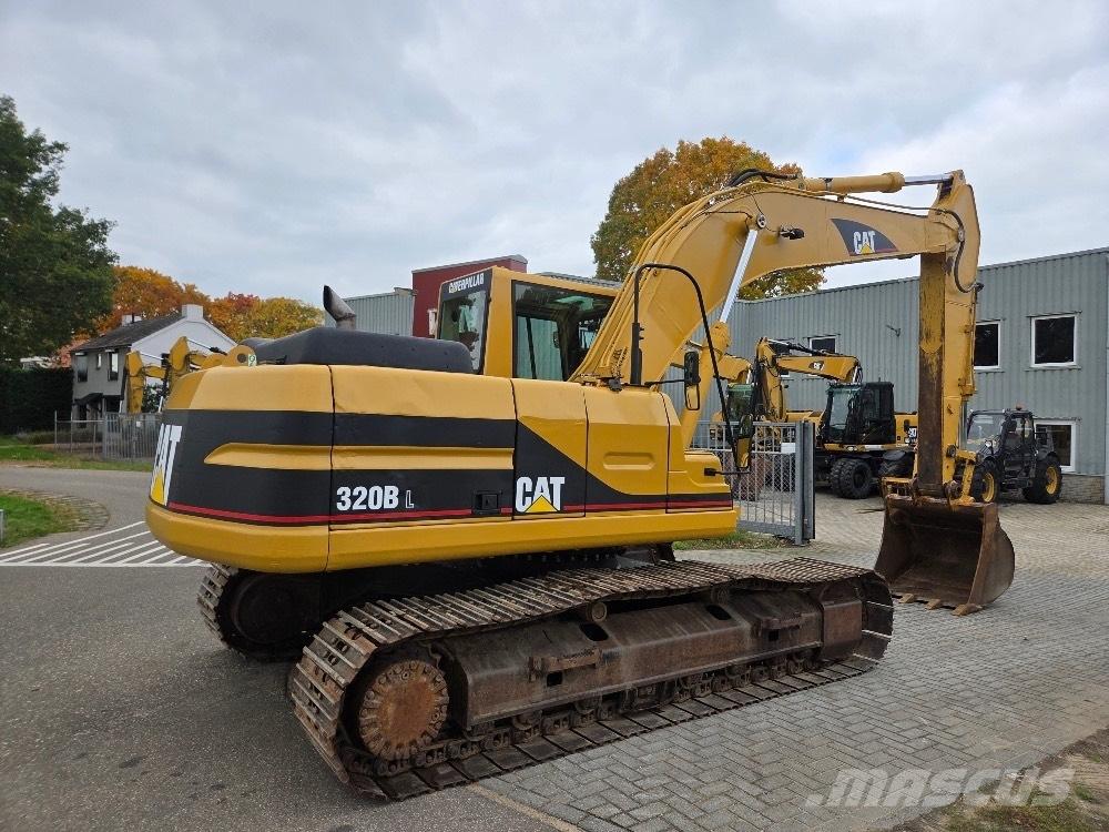 CAT 320BL Excavatoare pe șenile
