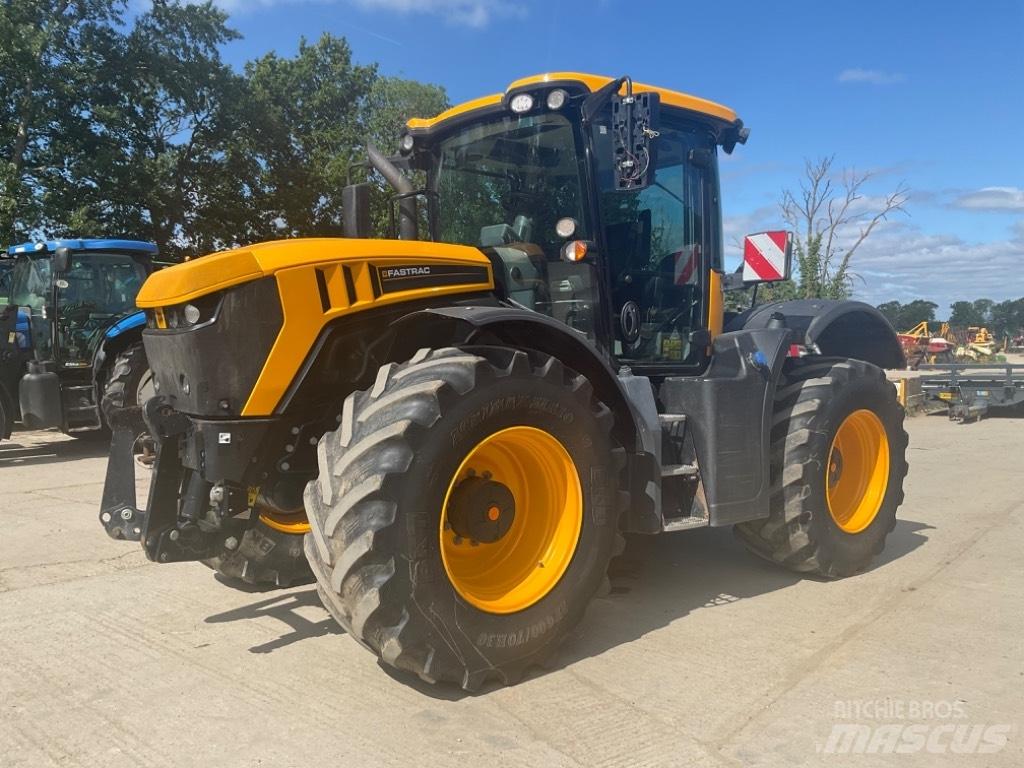 JCB Fastrac 4220 Tractoare