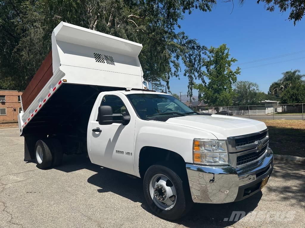 Chevrolet 3500 HD Autobasculanta