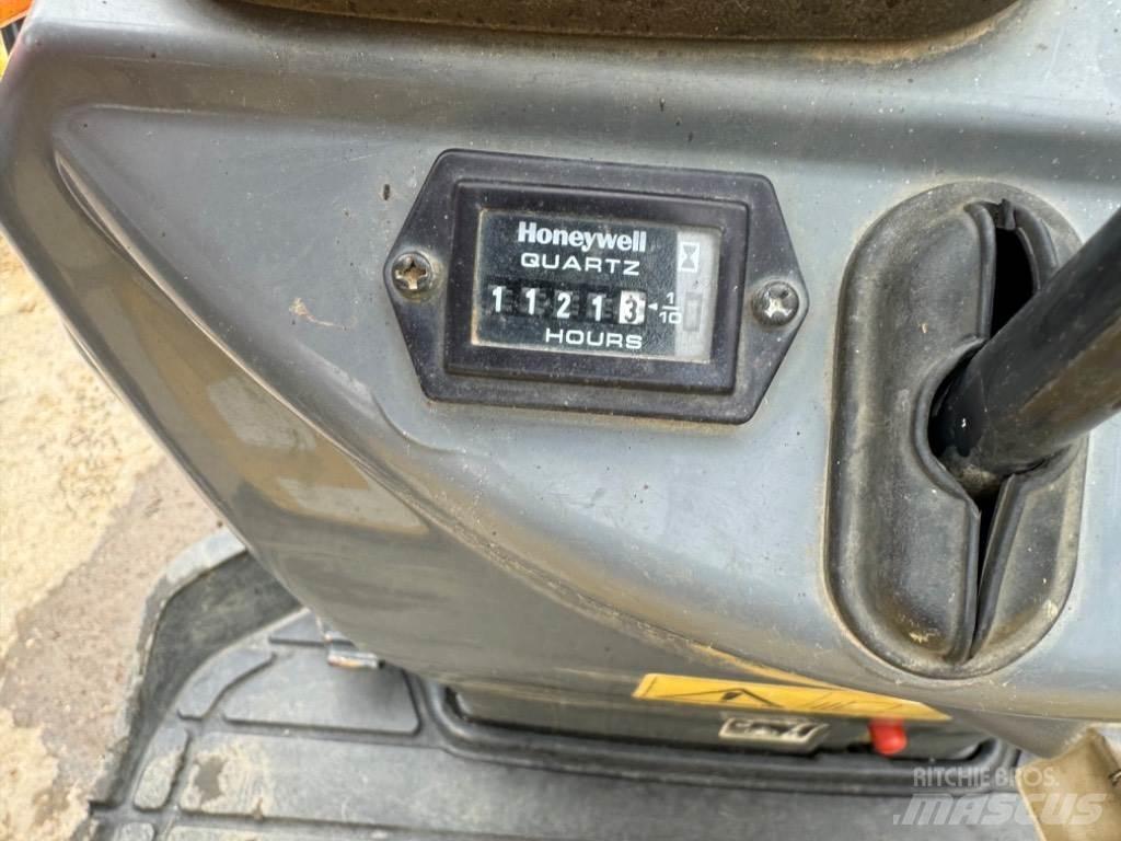 Yanmar SV08 (1C169) Mini excavatoare < 7t