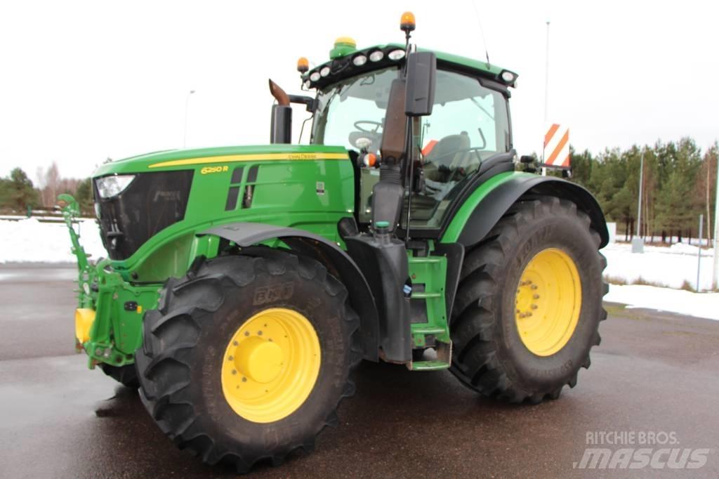 John Deere 6250 R Tractoare