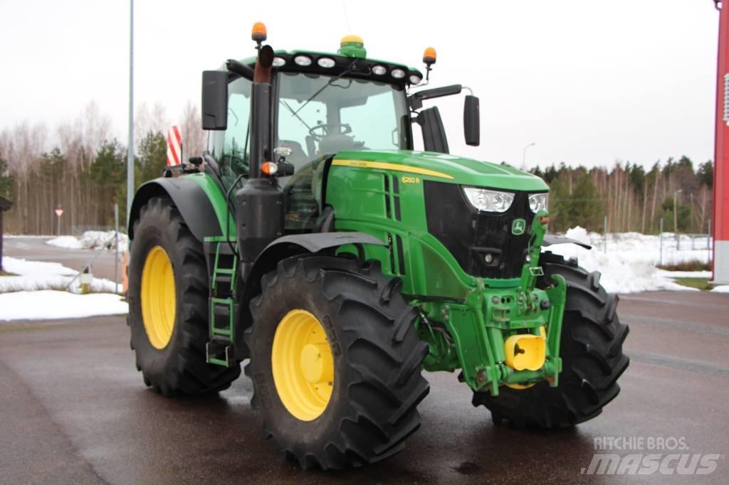 John Deere 6250 R Tractoare