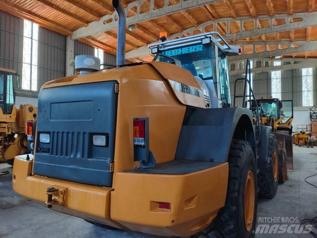Liebherr 544 Incarcator pe pneuri