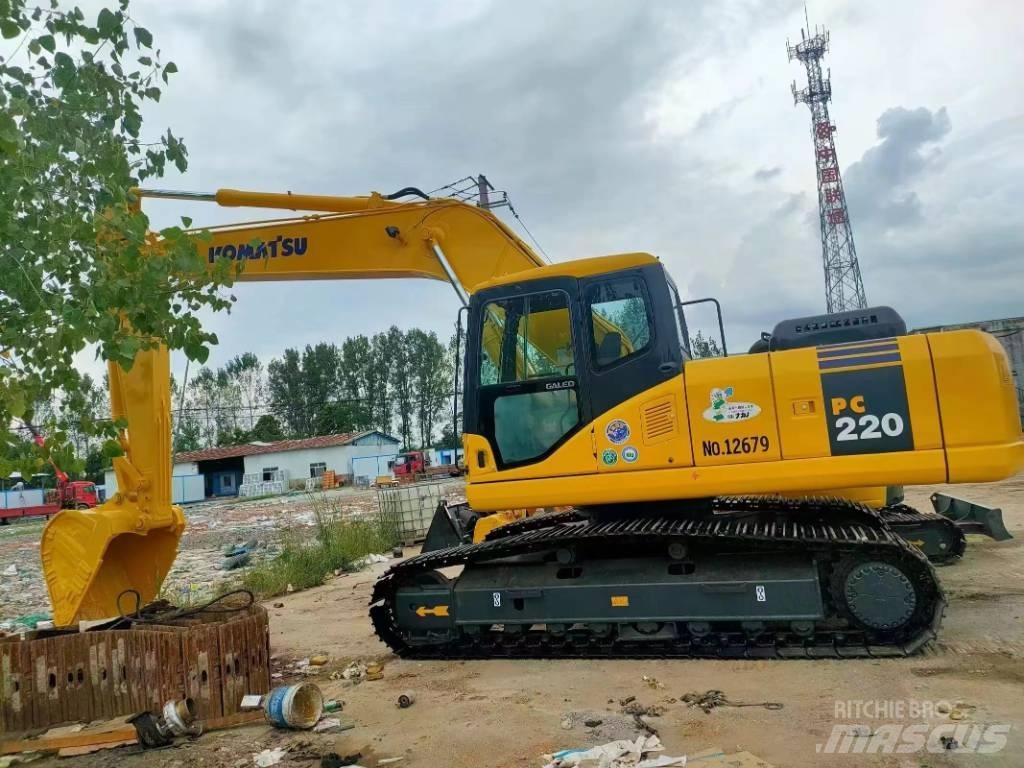 Komatsu PC 220 Excavatoare pe șenile

