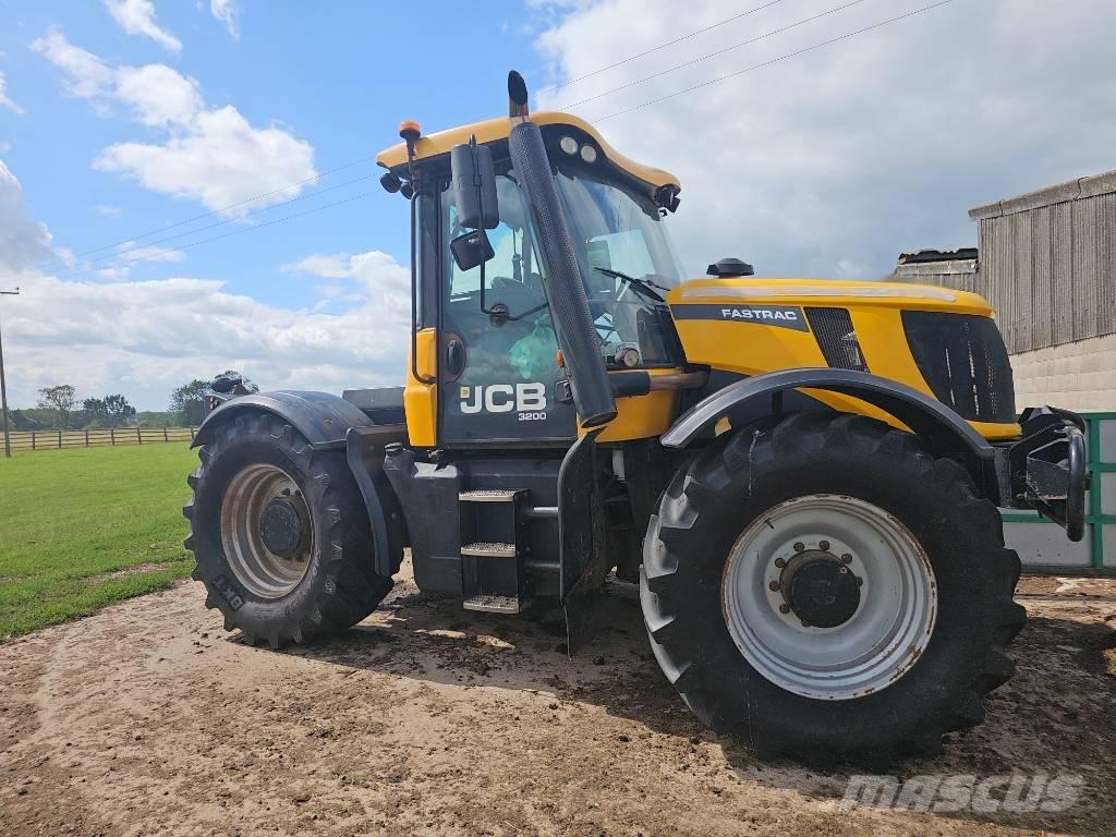 JCB Fastrac 3200 Tractoare