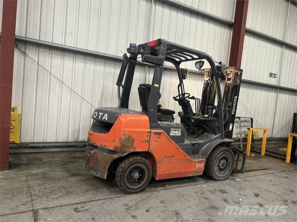 Toyota 02-8FDF25 Stivuitor diesel