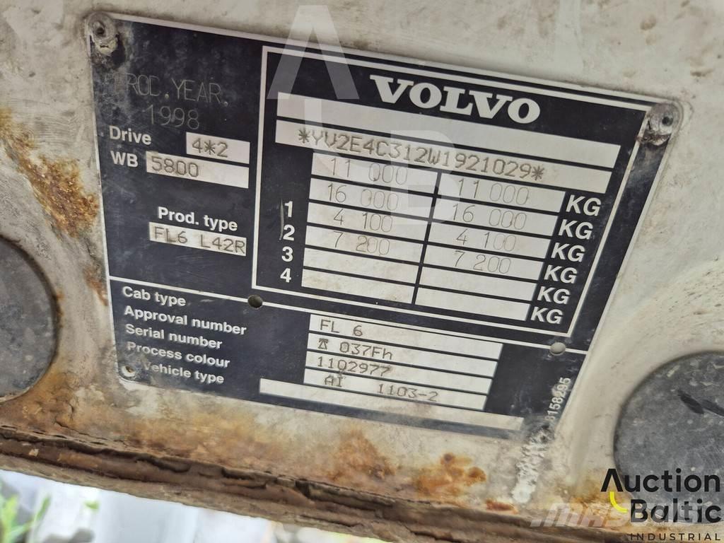 Volvo FL6 Camioane platforma/prelata