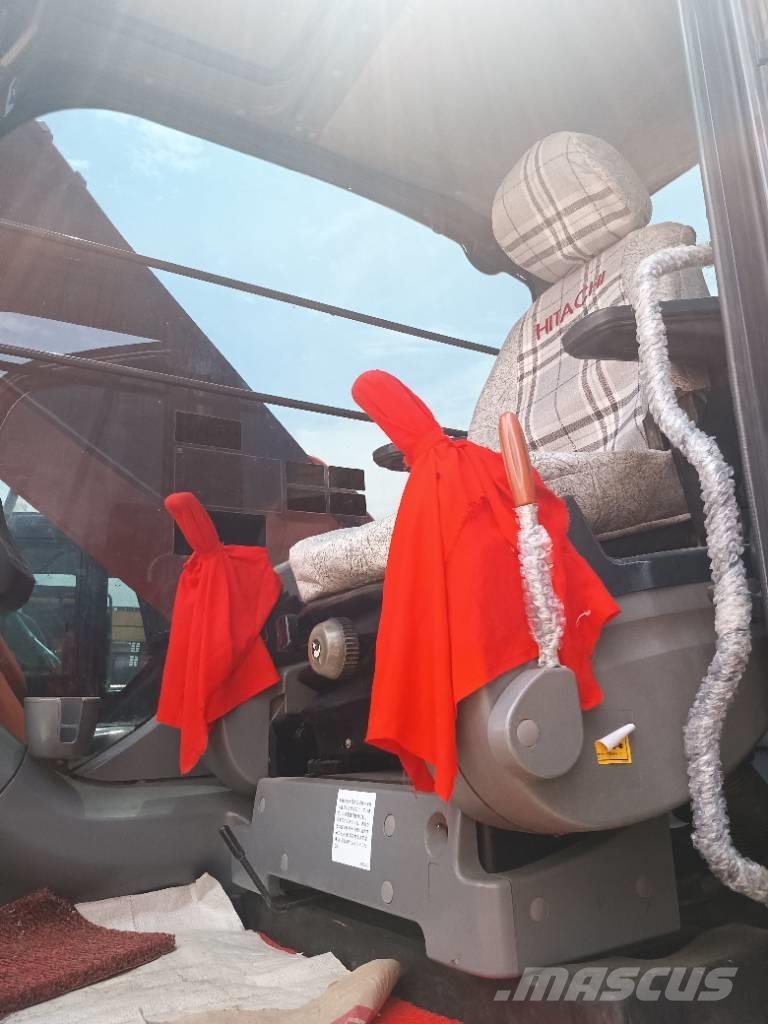 Hitachi ZX 240 Excavatoare pe șenile
