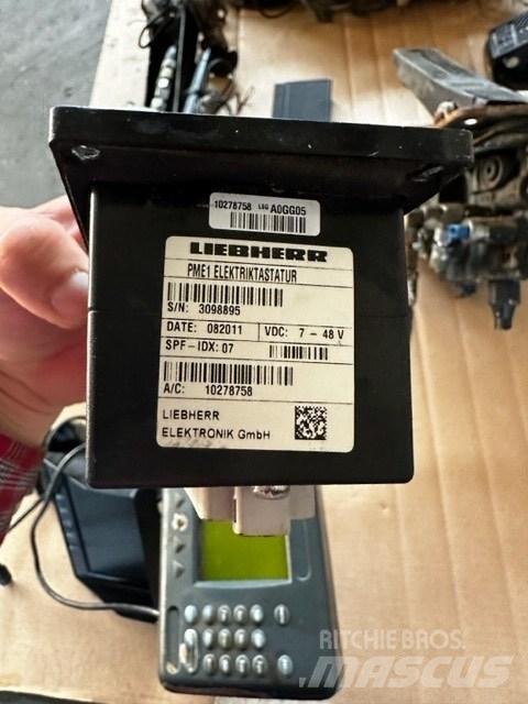 Liebherr L 566 PME 1 Electronice