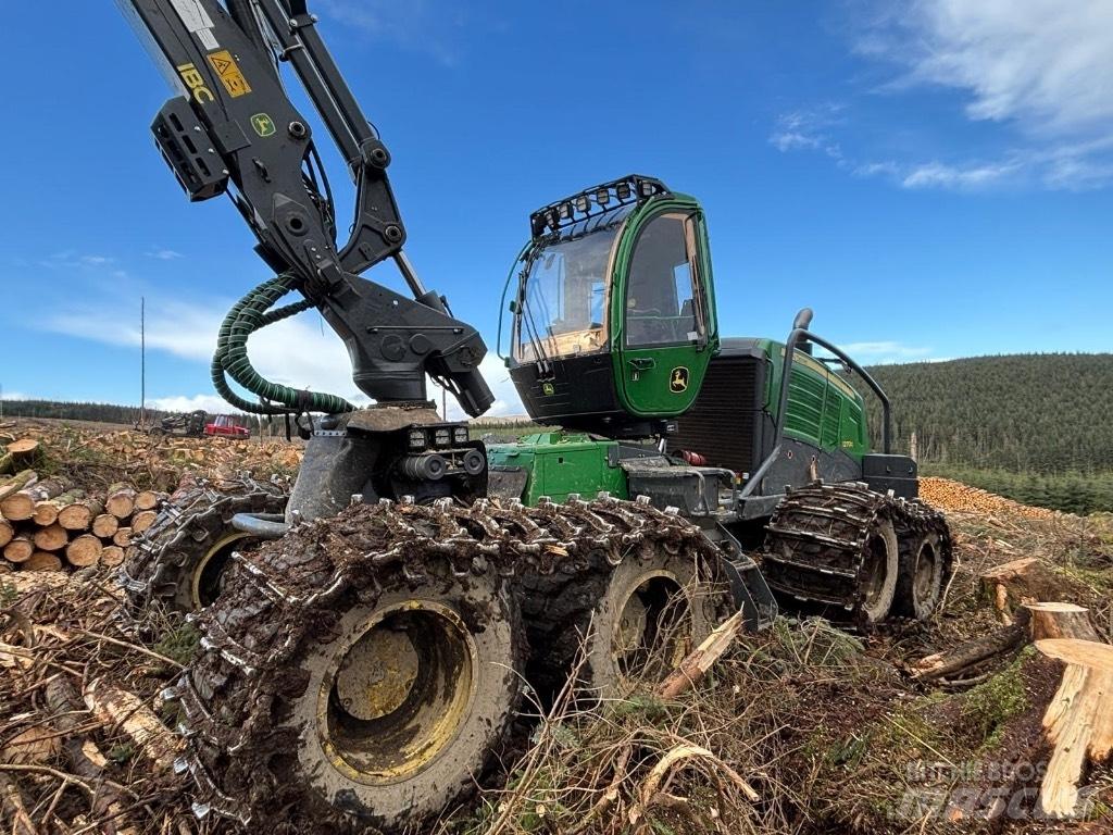 John Deere 1270G 8WD Combine forestiere