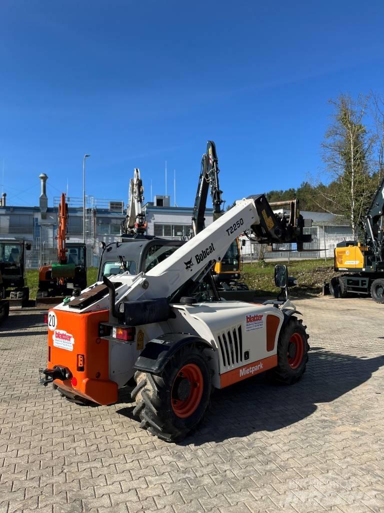 Bobcat T 2250 Stivuitoare telescopice