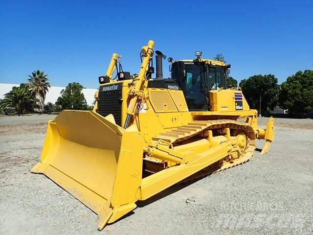 Komatsu D155AXi-8 Buldozere pe senile