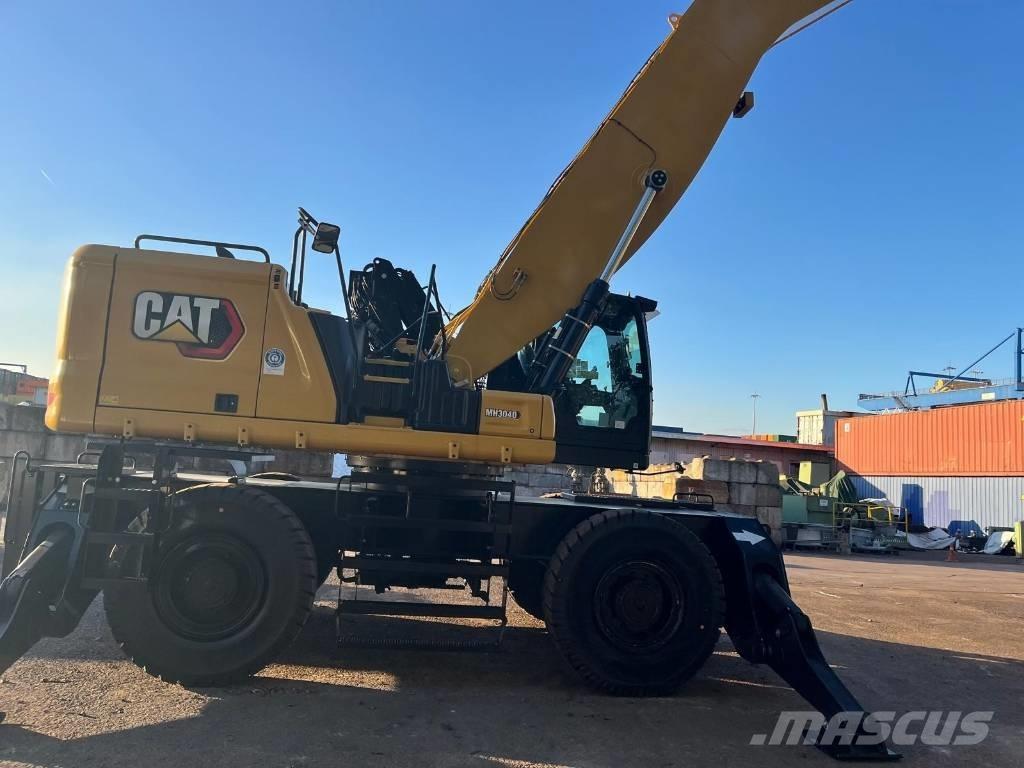 CAT MH 3040 Paleta de manipulare