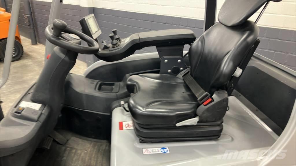 Still RX 60-30 Stivuitor electric