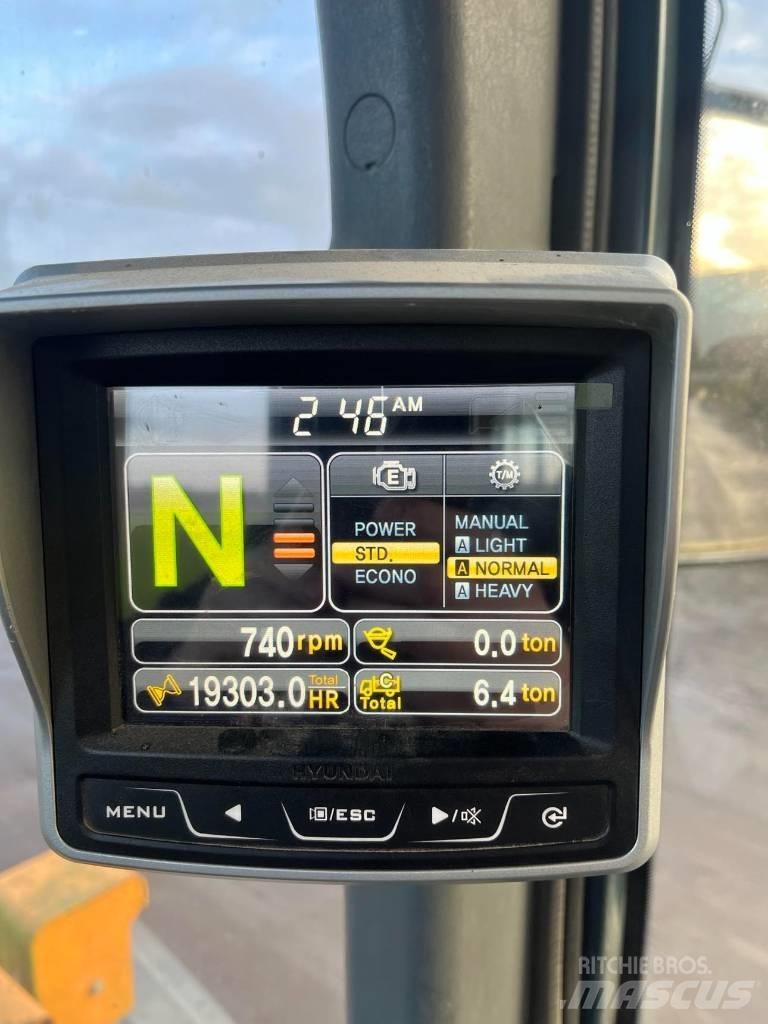 Hyundai HL 760-9 Incarcator pe pneuri