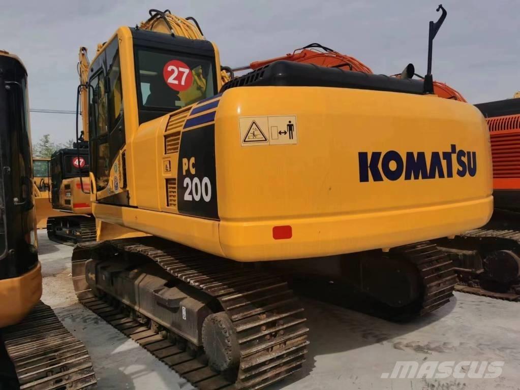 Komatsu PC 200-8 Excavatoare pe șenile
