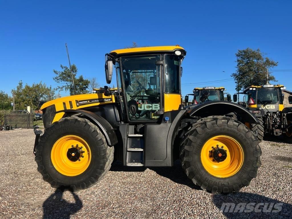 JCB Fastrac 4220 Tractoare