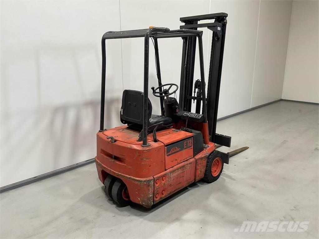 Linde E12 Stivuitor electric