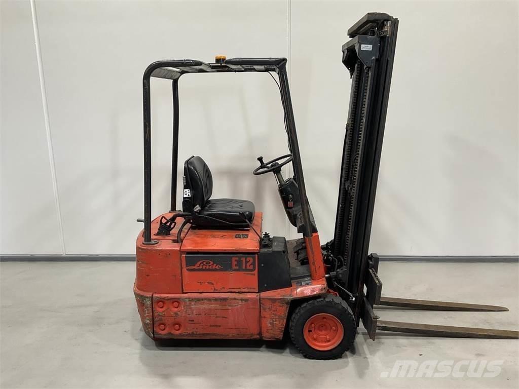 Linde E12 Stivuitor electric