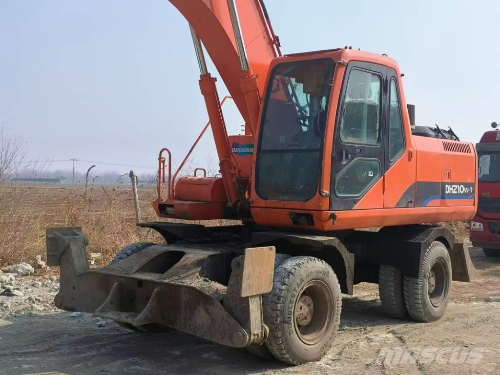 Doosan DH210W-7 Excavatoare cu roti