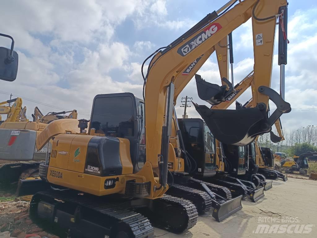 XCMG XE60DA Excavatoare pe șenile
