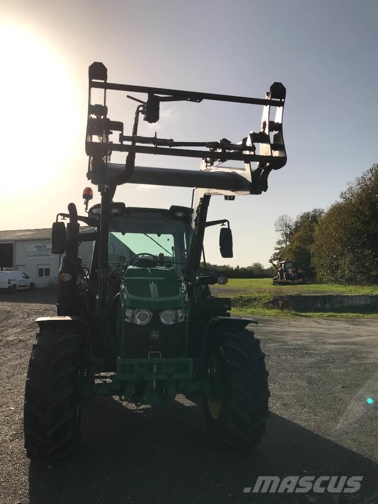 John Deere 6100 M Tractoare