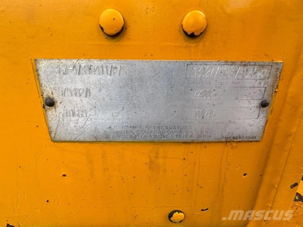 JCB 3 CX Buldoexcavatoare