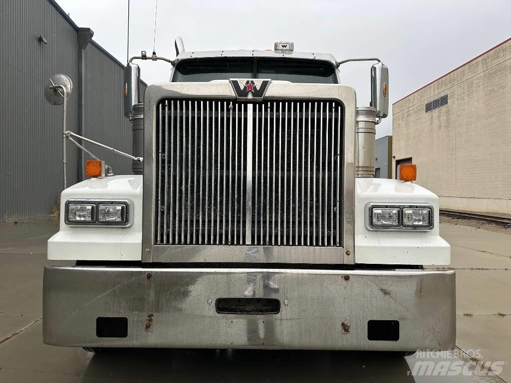 Western Star 4900 SF Autotractoare