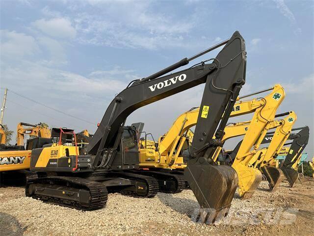 Volvo EC240 Excavatoare pe șenile
